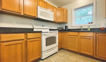 9 Sycamore Cir, Albrightsville, PA 18210