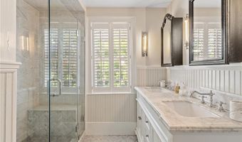 35 Second St, Newport, RI 02840