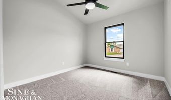 144 Channelsyde Dr, Algonac, MI 48001