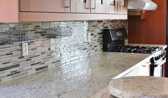 1924 Lindsay Ln, Ann Arbor, MI 48104