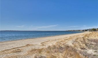 38 Highland Ave, Barrington, RI 02806