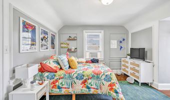 86 Vanguard St, Bridgeport, CT 06606