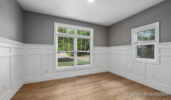 4936 W Village Trl SE, Ada, MI 49301