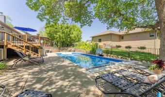 408 N Oak Ridge Rd, Brandon, SD 57005