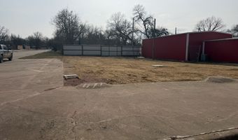 301 W 12th St, Ada, OK 74820