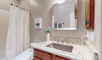 824 GOLDEN YARROW Trl, Bernalillo, NM 87004