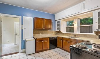 128 Hearthstone Dr, Baton Rouge, LA 70806