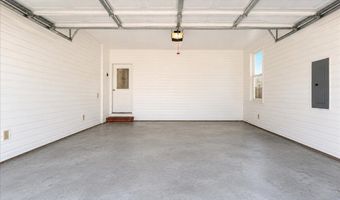 242 Fyke Dr, Athens, TN 37303