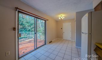 43 Lancelot Ln, Asheville, NC 28806