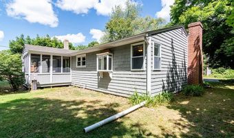 19 Waldron Ave, North Kingstown, RI 02852