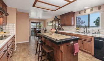 1601 Donalor Dr, Escondido, CA 92027