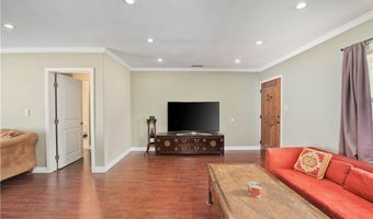 17561 Bullock St, Encino, CA 91316