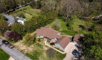 208 Augusta Village Pl, Augusta, MO 63332