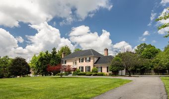 8809 SAUNDERS Ln, Bethesda, MD 20817