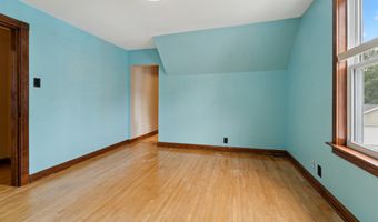 1325 N ONEIDA St, Appleton, WI 54911