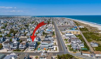 25 W 32nd St, Avalon, NJ 08202