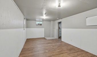 72 E 1600 Rd, Baldwin City, KS 66006