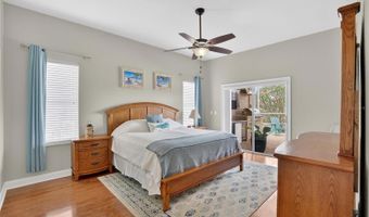 806 EAGLE Ln, Apollo Beach, FL 33572