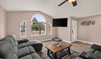 4611 Mountain Park Rd, Chubbuck, ID 83202