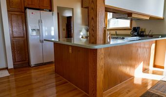 198 W Lake Dr, Arlington, SD 57212
