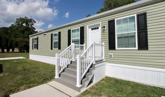 42 Silvermead Dr, Freehold, NJ 07728