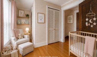 744 Hammond St, Bangor, ME 04401