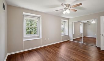 838 COLLEGE Pkwy 11-838, Rockville, MD 20850