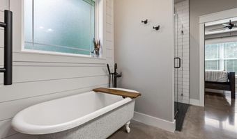 11 Epping Dr, Bella Vista, AR 72714