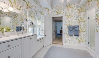 83 John St, Newport, RI 02840