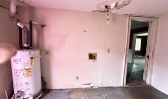 108 College, Barnesville, GA 30204