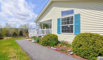 6 Sunset Ave, Franklin, NH 03235