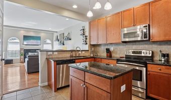 5524 STONECROFT Ln, Allentown, PA 18106