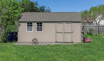 21 Bethpage Dr, Bethel, CT 06801