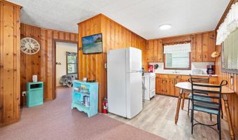 55521 FRONT St, Astor, FL 32102