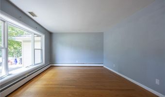 5 W View Ave, North Providence, RI 02911
