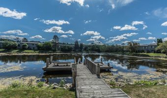 718 Peninsula Ct, Ann Arbor, MI 48105