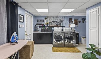 3838 Omega St, Alton, IL 62002