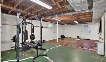 379 NE Morningside Ln, Abingdon, VA 24210