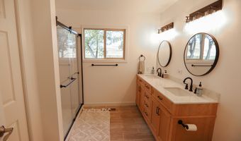 183 185 Rd, Big Horn, WY 82833