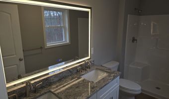 67 Paradise Dr, Brooklyn, CT 06234