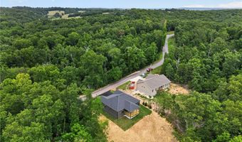 4 McGaugh Dr, Bella Vista, AR 72714