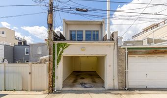 1121 S CLINTON St, Baltimore, MD 21224