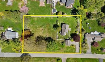 6 Baldwin Rd, Middletown, RI 02842