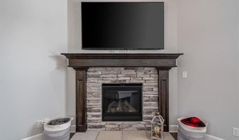 1327 N 161st Ter, Basehor, KS 66007