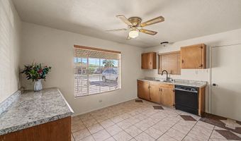 924 E GRANADA Ave, Apache Junction, AZ 85119