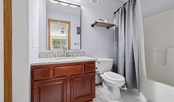 15340 Founders Ln 203, Apple Valley, MN 55124