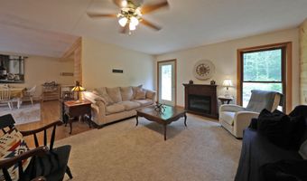289 Algerie Rd, Becket, MA 01223