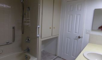6385 Cypress Ln, Atlantis, FL 33462