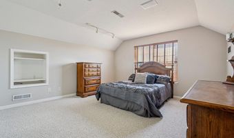 933 Amesbury Ct, Indianapolis, IN 46217