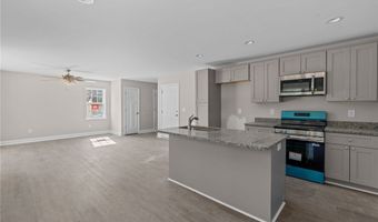 1010 W Saunders Ave, Aberdeen, NC 28315